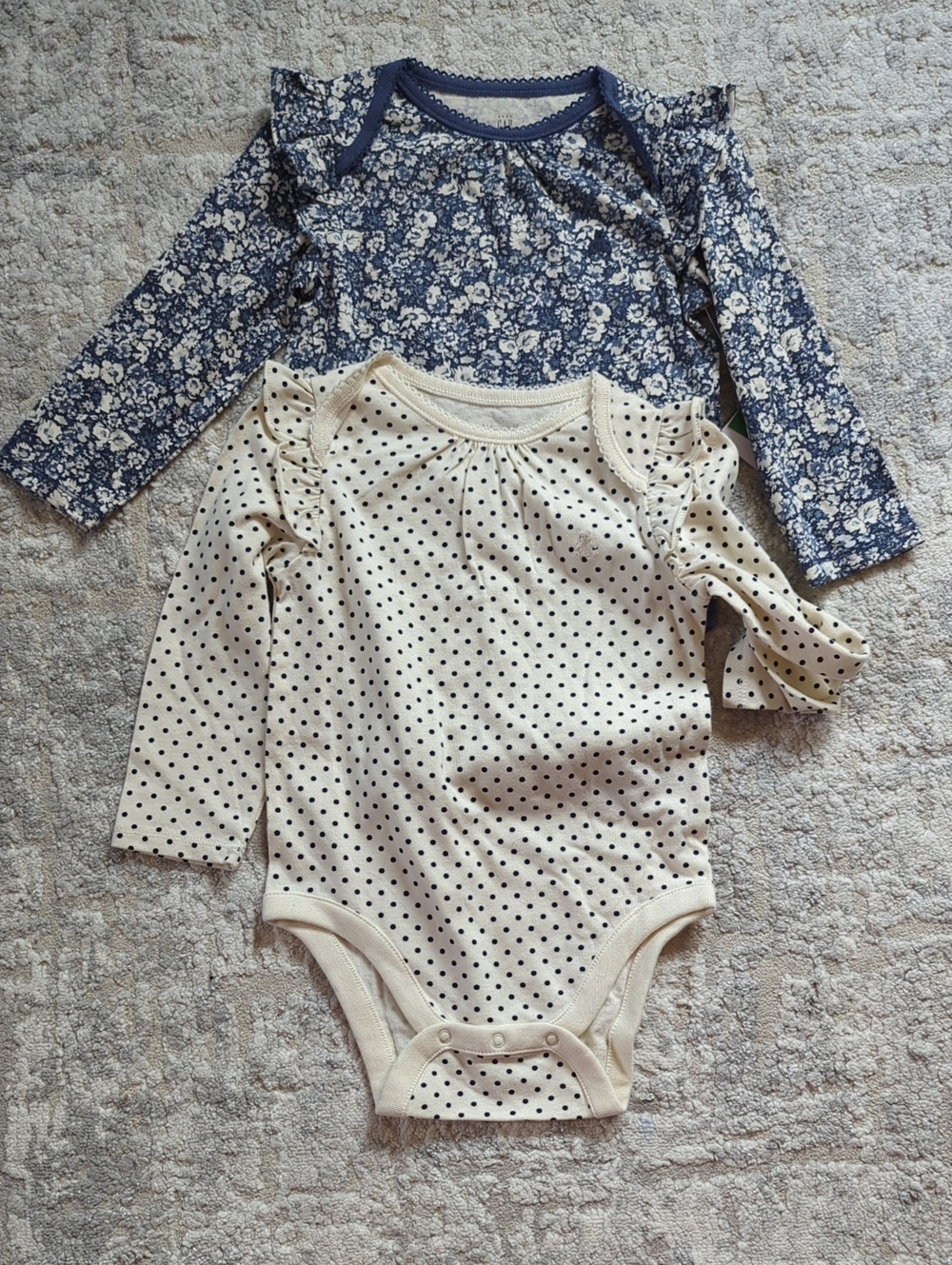 NWT Gap Two-Pack Long-Sleeve Floral & Polka Dot Bodysuits Size 18-24 Months